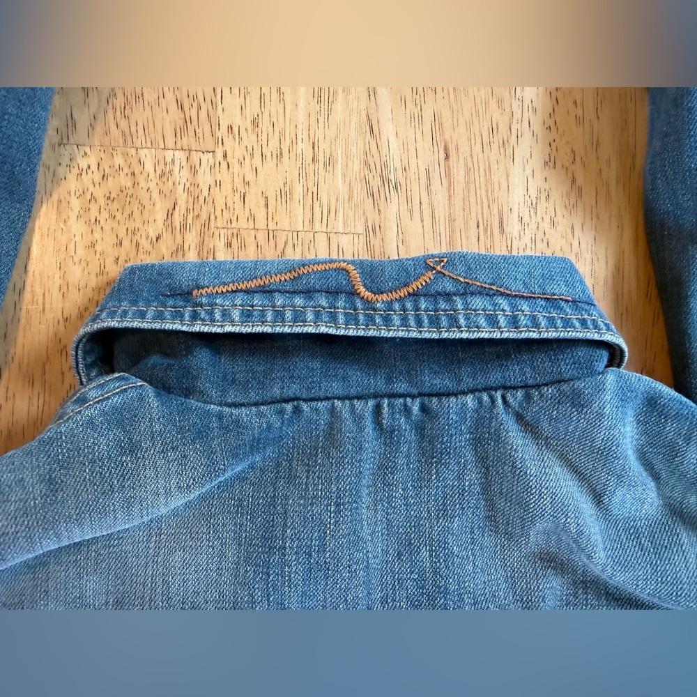 7 For All Mankind Women’s Small Blue Denim Jean Jacket Medium Wash Lined Trucker - Picture 9 of 13
